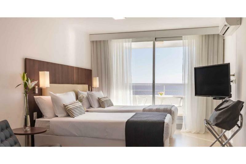 Dazzler By Wyndham Colonia Hotel 4*